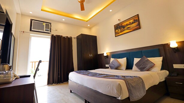 Deluxe Room | City view - Hotel Admire Stay (Noida)