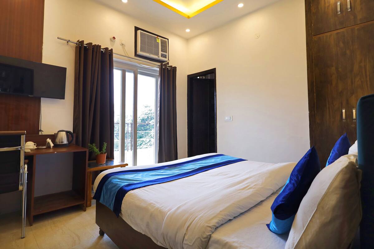 Deluxe Room | 1 bedroom, soundproofing, WiFi (free)