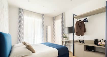 YourHome - Blue Marina Rooms