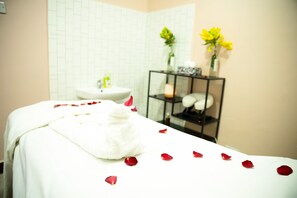 Soins corporels, enveloppements corporels, gommages corporels