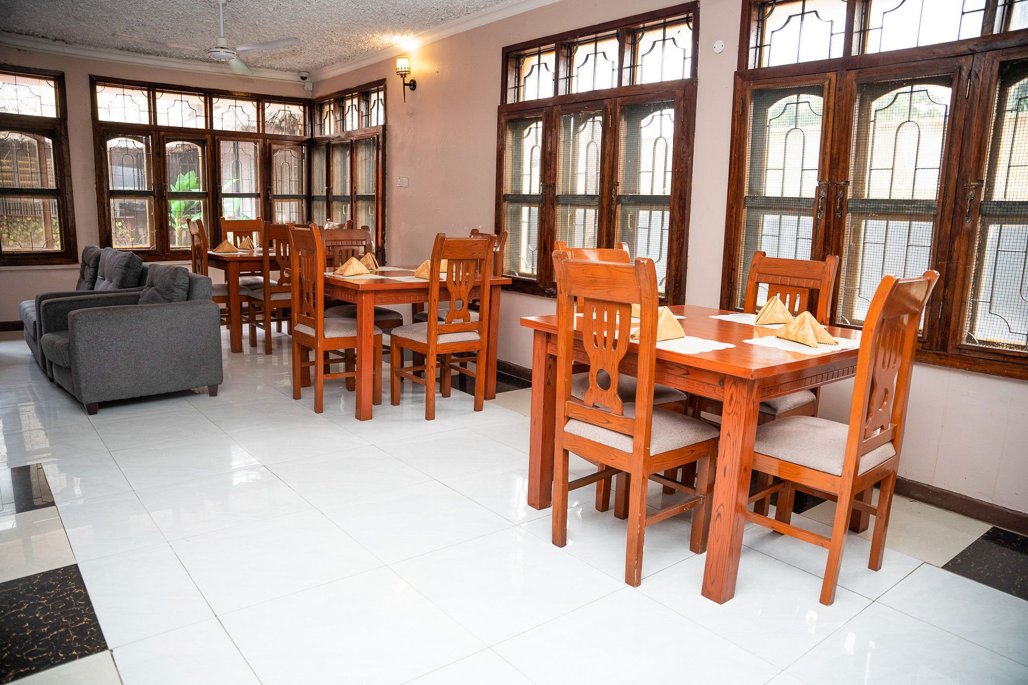 Free daily full breakfast