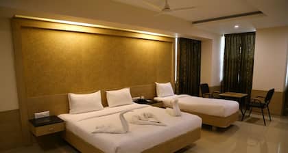 Hotel Varshan International
