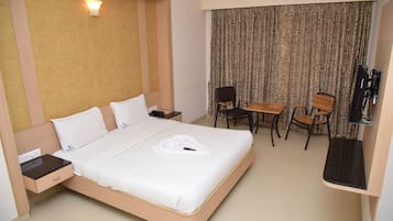 Business Double Room | Free WiFi