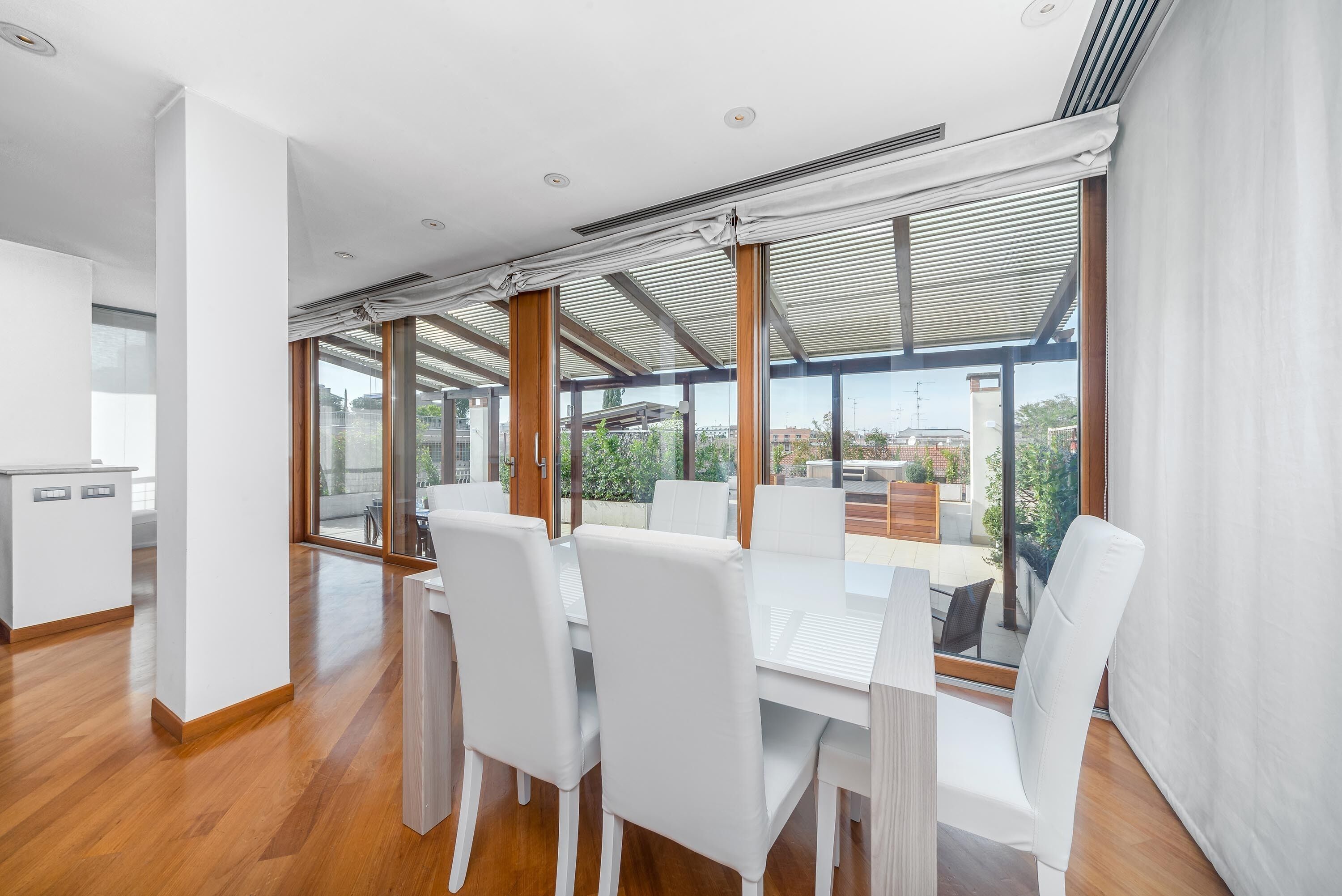 Apartment | Dining room