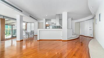 Apartment | Living area