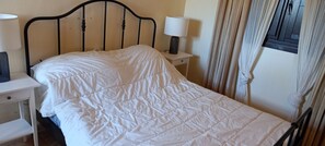 3 habitaciones, tabla de planchar con plancha y wifi gratis 