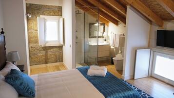 3 quartos, ferros/tábuas de passar roupa, Wi-Fi de cortesia