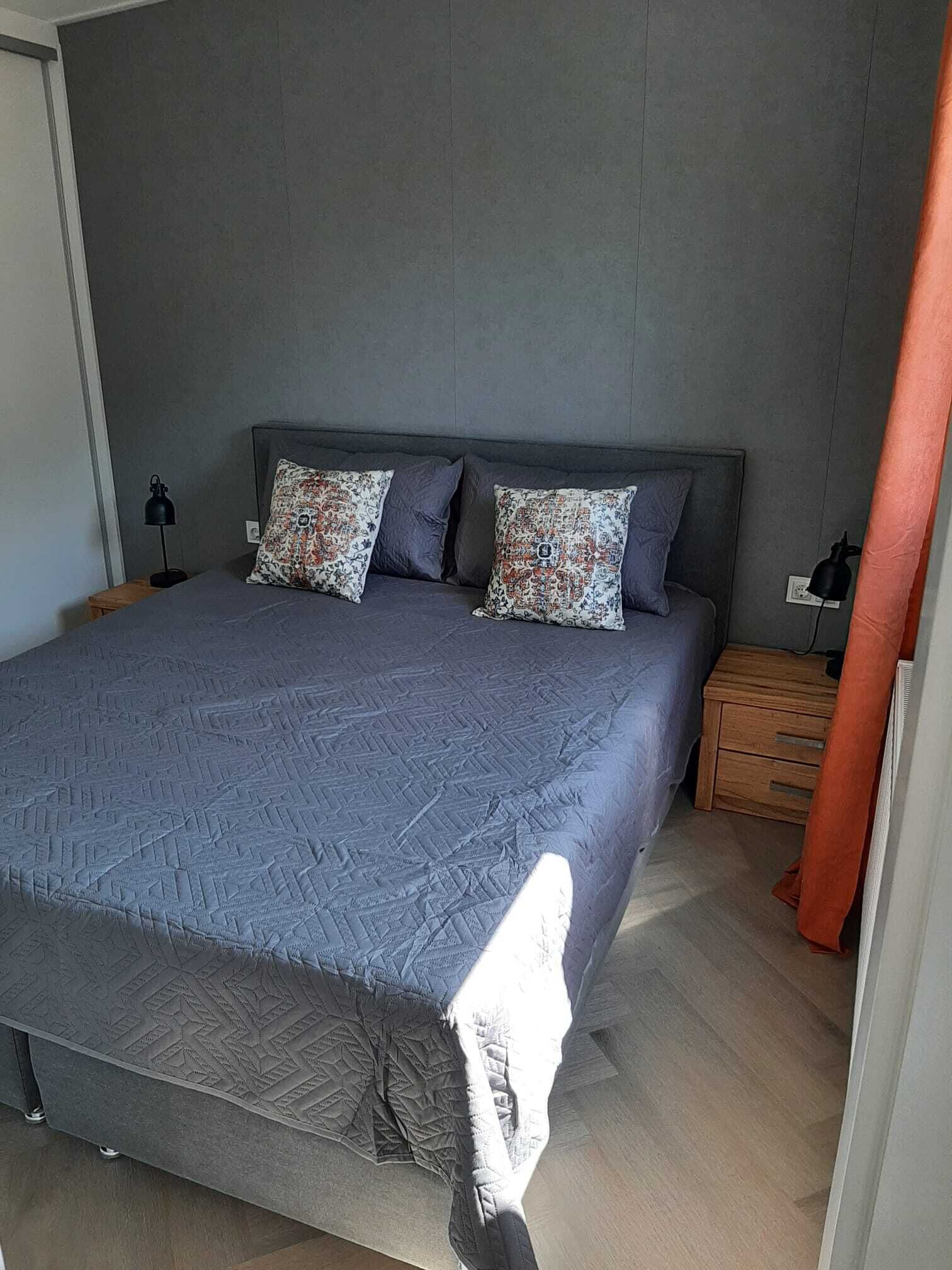 3 slaapkamers, reisbedje, gratis wifi, beddengoed