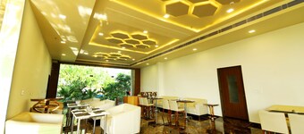 Vinn Amar Vilas by Vesta