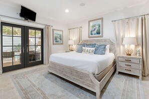 5 bedrooms, iron/ironing board, free WiFi, bed sheets