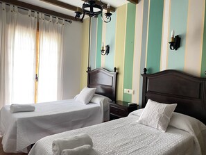 Free WiFi - Hostal El Descanso del Emperador (Jarandilla de la Vera)