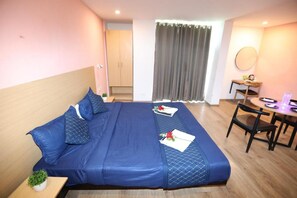 Room - Noida Grand Sector 121 (Noida)