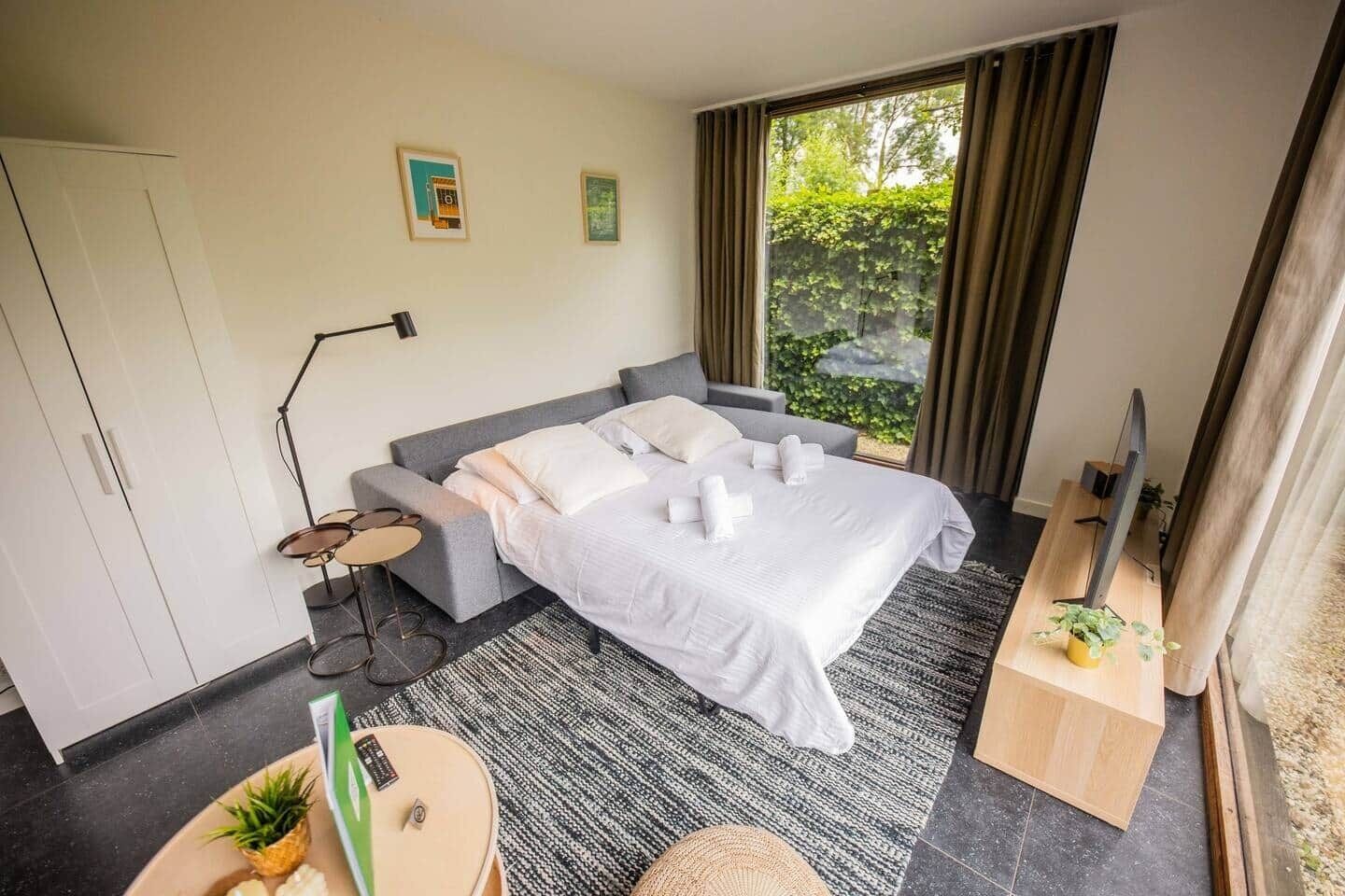 1 多间卧室、办公桌、熨斗/熨衣板、WiFi