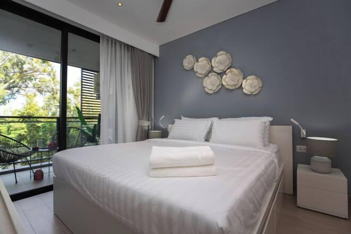 In-room safe, blackout curtains, soundproofing, iron/ironing board