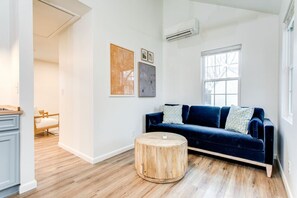 TV - High Comfort, Low Price, Clean, Private Guesthouse (Thompson's Station)