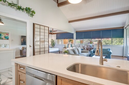 Luxury Top-Floor 2BR with Dual Master Suites & AC
