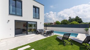 Pool - Villa Casa Valero by Villas Guide (Novigrad)