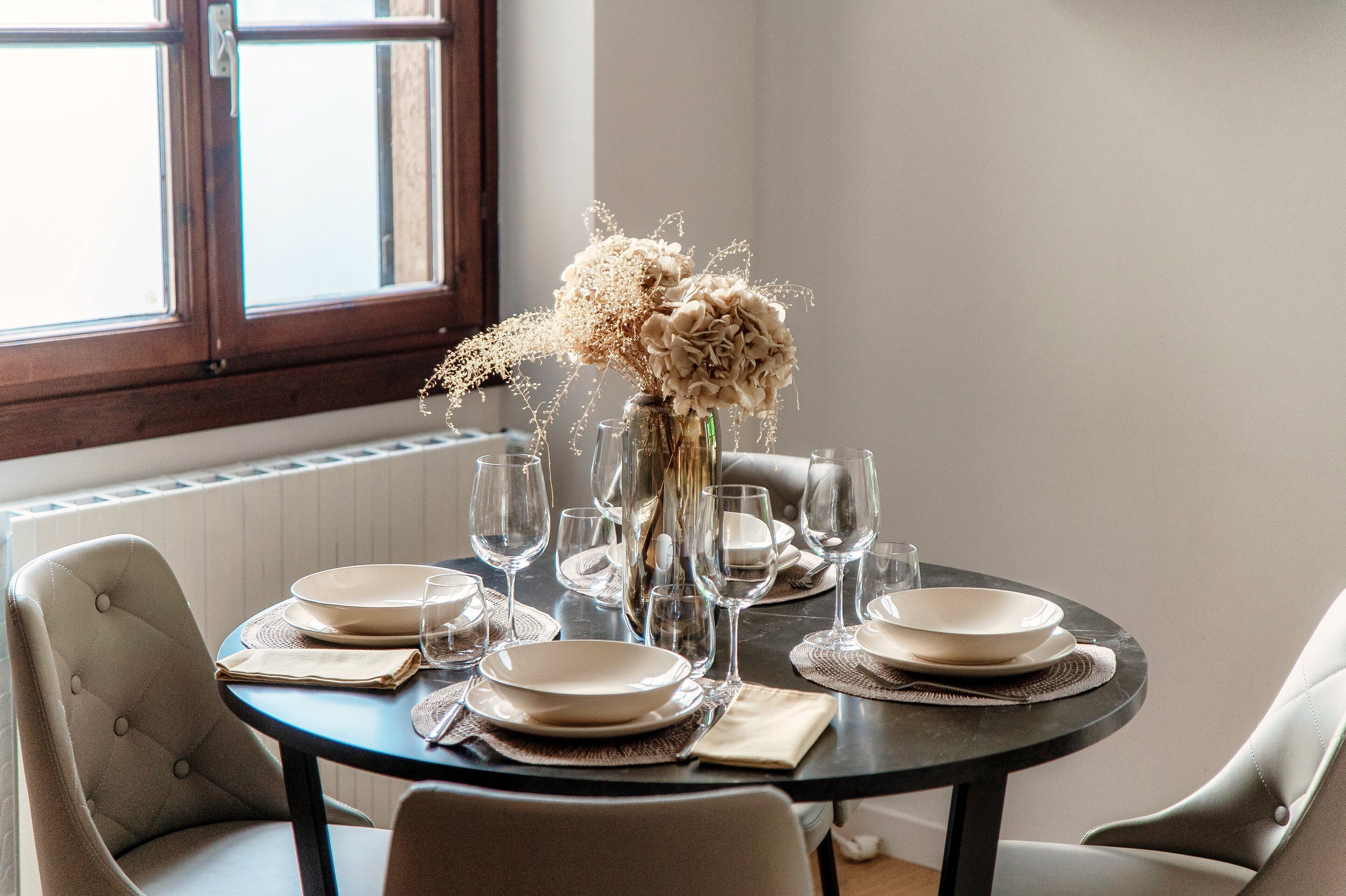 Departamento, vista al lago (Agastache) | Comedor