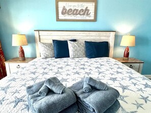 1 bedroom, iron/ironing board, WiFi, bed sheets - Amazing Oceanfront 1 Bedroom (Myrtle Beach)