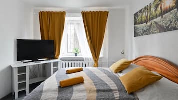 1 habitación, tabla de planchar con plancha, wifi y ropa de cama