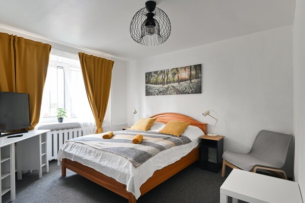 1 habitación, tabla de planchar con plancha, wifi y ropa de cama 