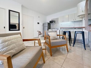 Apartment, 1 Bedroom, Smoking, Balcony | Living area