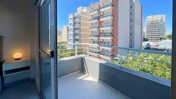 Apartment, 1 Bedroom, Smoking, Balcony | Property grounds