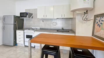 Apartment, 1 Bedroom, Smoking, Balcony | Private kitchen