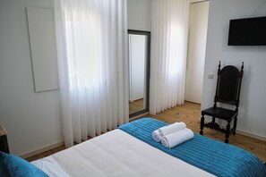 2 habitaciones, tabla de planchar con plancha y wifi gratis 