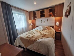 2 Schlafzimmer, Reisekinderbett, WLAN