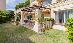 Outdoor dining - Elviria Relax Garden House (Marbella)