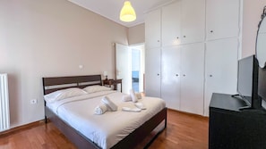 Family Apartment | 1 bedroom, iron/ironing board, free WiFi, bed sheets - Alimos Sea View Family Apartment (Alimos)