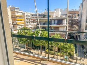 Family Apartment | Balcony - Alimos Sea View Family Apartment (Alimos)