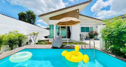 GAO Akira Pool Villa