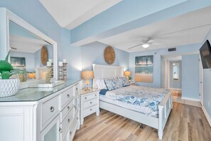 2 habitaciones, escritorio, tabla de planchar con plancha y wifi gratis 