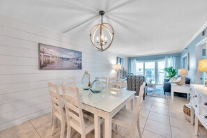 Dining - Intracoastal and Gulf of Mexico water views from this hideaway unit complete with heated pool, hot tub & home office (Indian Shores)