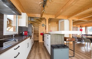 Refrigerador, microondas, horno y lavavajillas