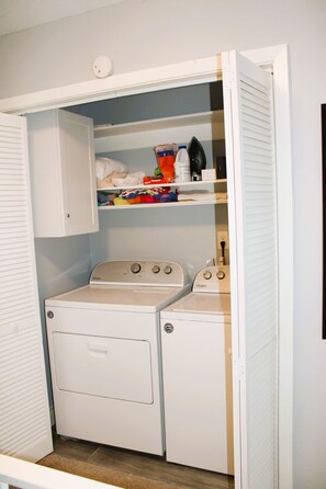 Interior - Bayfront bayside condo (Rockport)