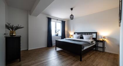 Ebenerdige, Moderne Ferienwohnung mit Viel Platz für die Ganze Familie