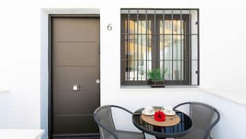 Standard Room | Terrace/patio