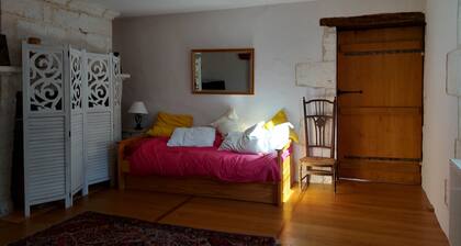 Charmant Appartement Bien Équipé, Jolie Vue, Commerces à Pied, Parc, Jardin