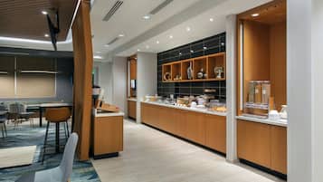 Sudah termasuk sarapan ala kontinental setiap hari