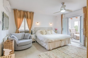 3 dormitorios, tabla de planchar con plancha, wifi gratis y ropa de cama