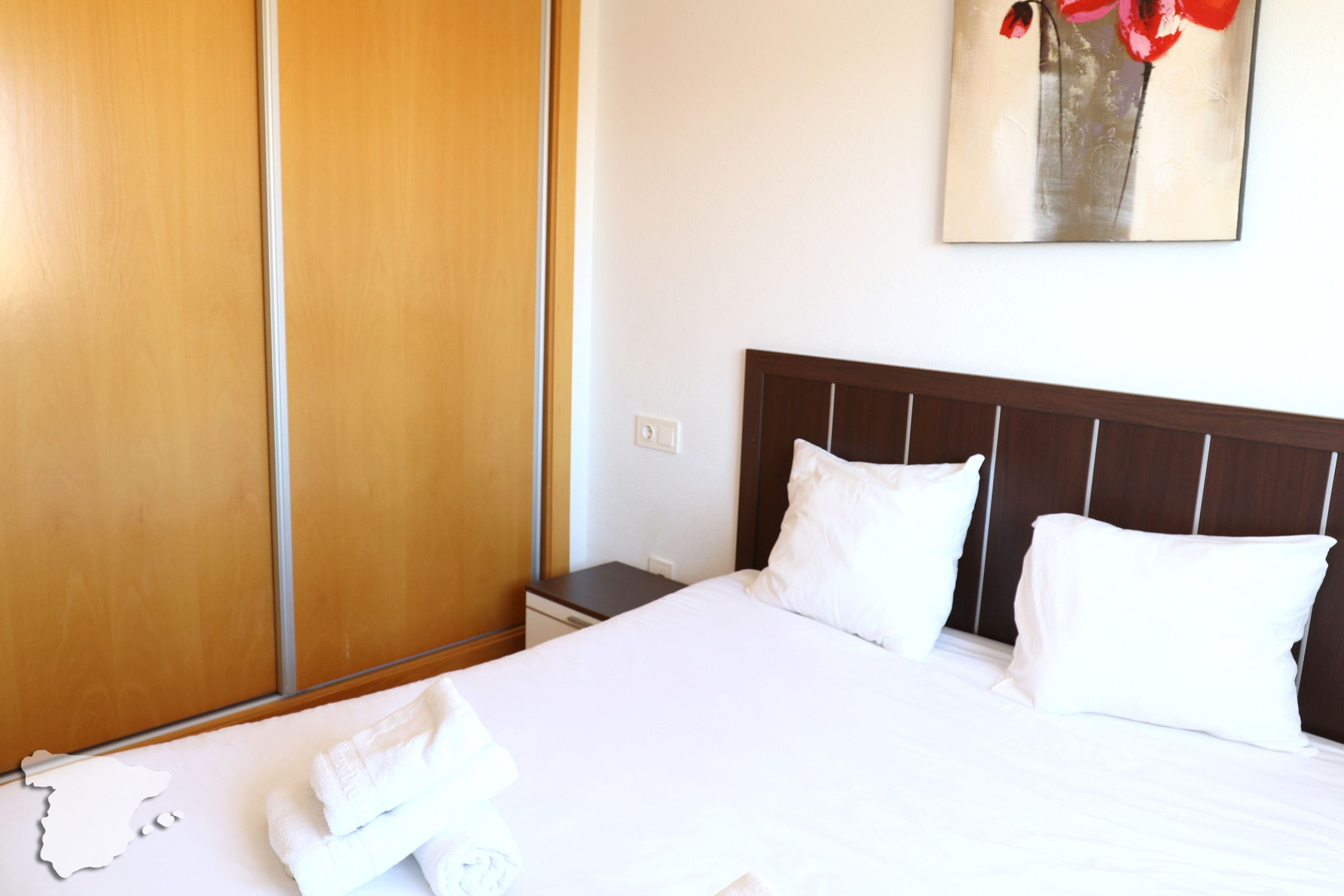 4 bedrooms, free WiFi, bed sheets