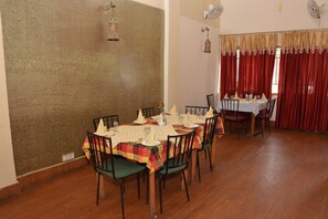 Private kitchen - Hotel Drona (Dehradun)