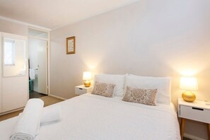 1 bedroom, iron/ironing board, travel cot, WiFi