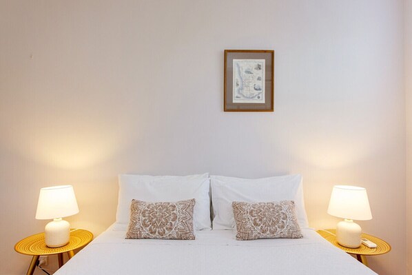 1 bedroom, iron/ironing board, travel cot, WiFi