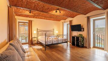 2 phòng ngủ, truy cập Internet không dây miễn phí, bộ trải giường