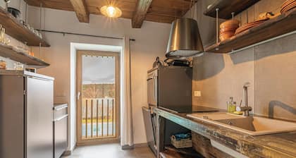 Natural Chalet Velbana Iza