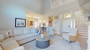 Smart TV - Large Three Bedroom Townhome Close to the Beach! (Hilton Head)